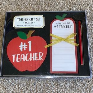 NIB Teacher gift set 🍎